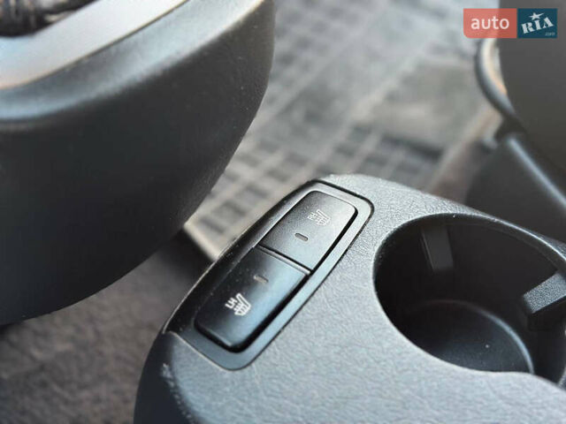 Серый Хендай Туксон, объемом двигателя 1.98 л и пробегом 167 тыс. км за 7300 $, фото 18 на Automoto.ua