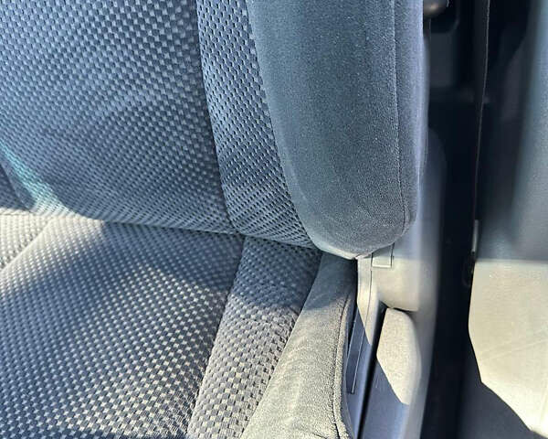 Сірий Хендай Туксон, об'ємом двигуна 1.98 л та пробігом 169 тис. км за 7300 $, фото 28 на Automoto.ua