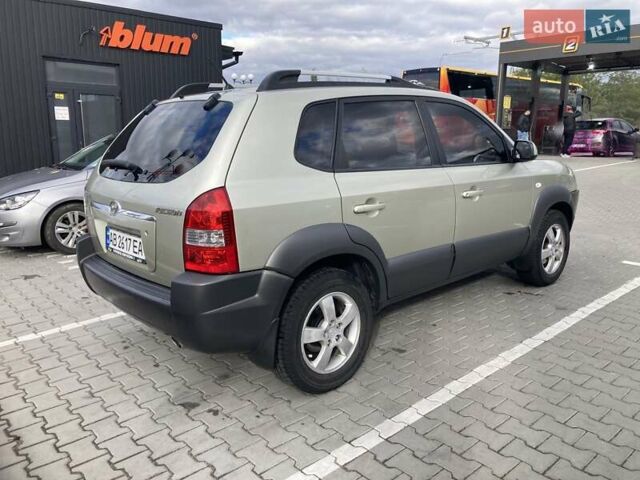 Хендай Туксон 2007 в Виннице на Automoto.ua Серый Хендай Туксон, объемом двигателя 2 л и пробегом 143 тыс. км за 7500 $, фото 4 на Automoto.ua