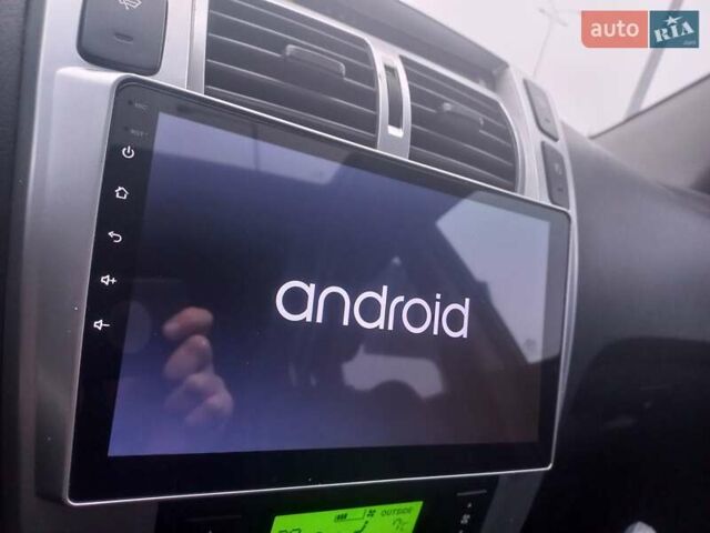 Сірий Хендай Туксон, об'ємом двигуна 2 л та пробігом 190 тис. км за 8600 $, фото 16 на Automoto.ua