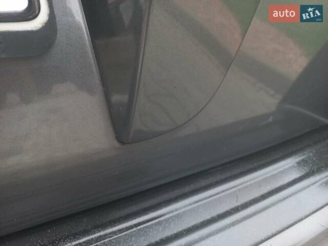 Сірий Хендай Туксон, об'ємом двигуна 2 л та пробігом 190 тис. км за 8600 $, фото 32 на Automoto.ua