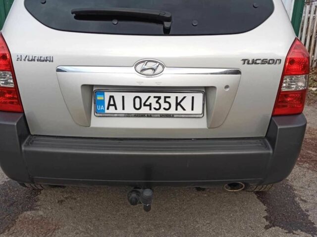 Хендай Туксон 2007 в Белой Церкве на Automoto.ua Серый Хендай Туксон, объемом двигателя 2 л и пробегом 204 тыс. км за 7550 $, фото 1 на Automoto.ua