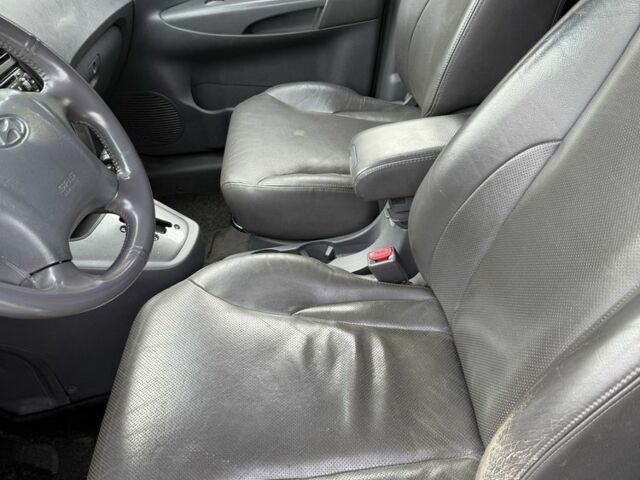 Серый Хендай Туксон, объемом двигателя 2 л и пробегом 175 тыс. км за 3400 $, фото 10 на Automoto.ua