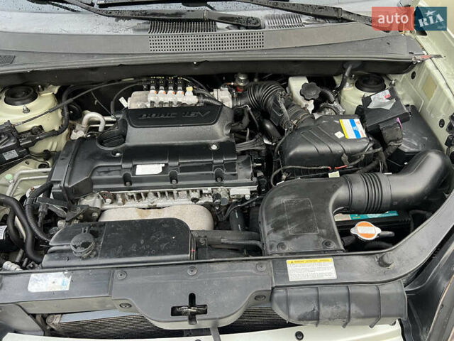 Сірий Хендай Туксон, об'ємом двигуна 2 л та пробігом 257 тис. км за 6550 $, фото 23 на Automoto.ua