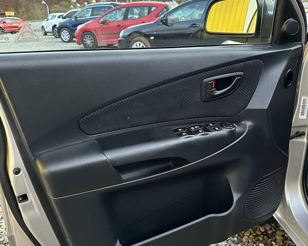 Хендай Туксон 2007 в Бережанах на Automoto.ua Серый Хендай Туксон, объемом двигателя 2 л и пробегом 172 тыс. км за 7400 $, фото 31 на Automoto.ua