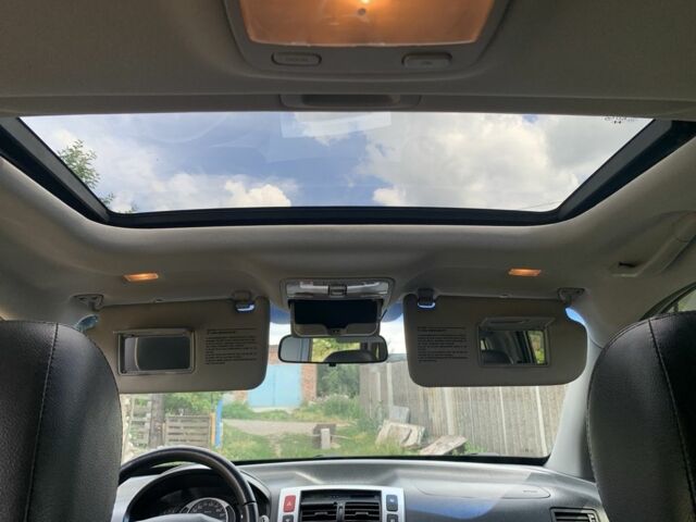 Серый Хендай Туксон, объемом двигателя 2 л и пробегом 228 тыс. км за 7400 $, фото 10 на Automoto.ua