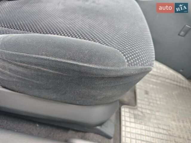Серый Хендай Туксон, объемом двигателя 1.98 л и пробегом 173 тыс. км за 7450 $, фото 14 на Automoto.ua