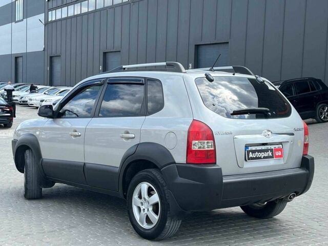 Хендай Туксон 2007 в Львове на Automoto.ua Серый Хендай Туксон, объемом двигателя 2 л и пробегом 255 тыс. км за 6590 $, фото 6 на Automoto.ua