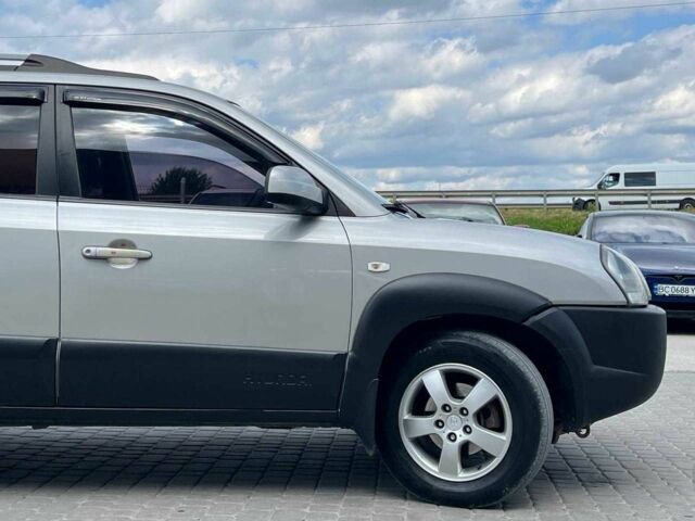 Хендай Туксон 2007 в Львове на Automoto.ua Серый Хендай Туксон, объемом двигателя 2 л и пробегом 255 тыс. км за 6590 $, фото 11 на Automoto.ua