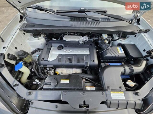 Хендай Туксон 2007 в Луцке на Automoto.ua Серый Хендай Туксон, объемом двигателя 1.98 л и пробегом 120 тыс. км за 7799 $, фото 37 на Automoto.ua