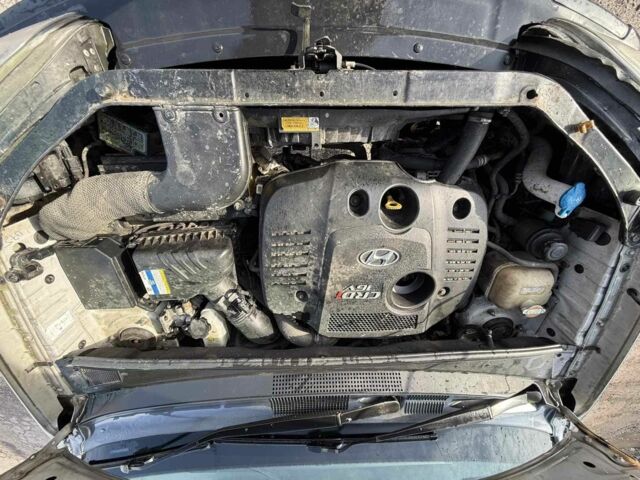 Хендай Туксон 2007 у Харкові на Automoto.ua Сірий Хендай Туксон, об'ємом двигуна 2 л та пробігом 211 тис. км за 4000 $, фото 8 на Automoto.ua