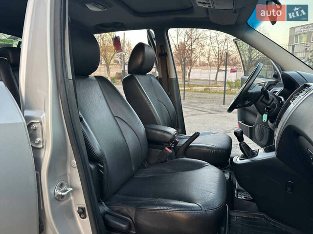 Серый Хендай Туксон, объемом двигателя 1.98 л и пробегом 167 тыс. км за 7300 $, фото 27 на Automoto.ua