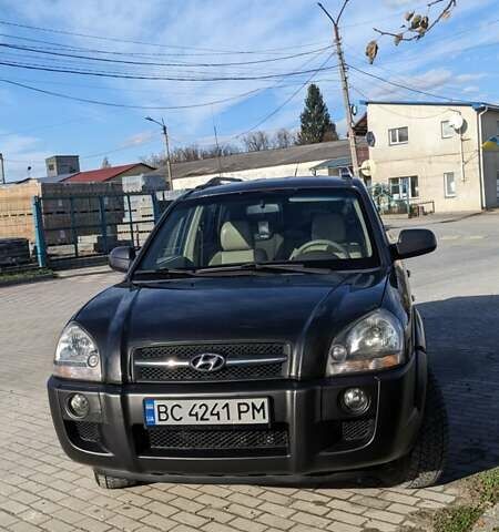 Хендай Туксон 2007 у Івано-Франківську на Automoto.ua Сірий Хендай Туксон, об'ємом двигуна 2 л та пробігом 260 тис. км за 7950 $, фото 13 на Automoto.ua