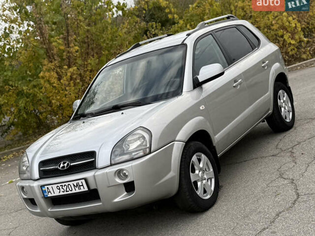 Хендай Туксон 2007 в Запорожье на Automoto.ua Серый Хендай Туксон, объемом двигателя 2 л и пробегом 230 тыс. км за 7900 $, фото 1 на Automoto.ua