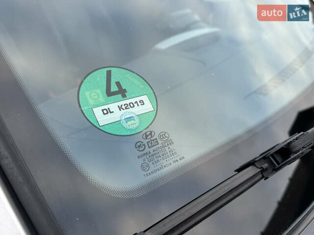 Серый Хендай Туксон, объемом двигателя 1.98 л и пробегом 217 тыс. км за 8500 $, фото 29 на Automoto.ua