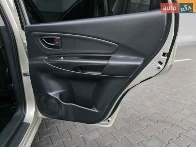 Серый Хендай Туксон, объемом двигателя 2 л и пробегом 231 тыс. км за 7999 $, фото 44 на Automoto.ua