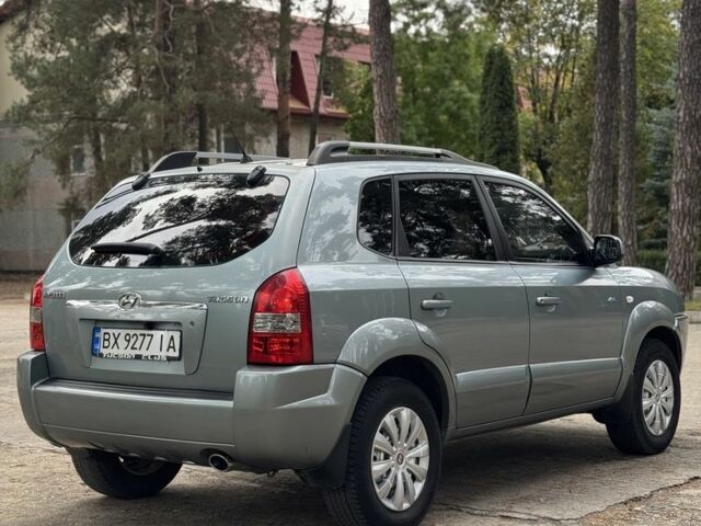 Серый Хендай Туксон, объемом двигателя 2 л и пробегом 159 тыс. км за 7299 $, фото 9 на Automoto.ua