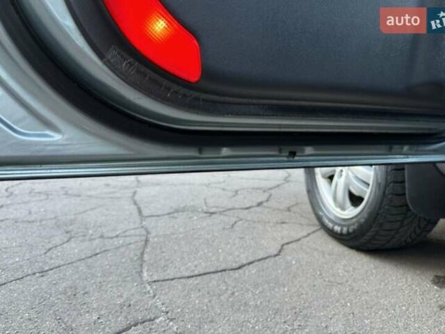 Серый Хендай Туксон, объемом двигателя 2 л и пробегом 110 тыс. км за 10200 $, фото 38 на Automoto.ua
