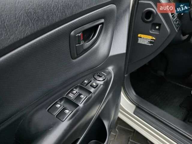 Серый Хендай Туксон, объемом двигателя 2 л и пробегом 231 тыс. км за 7999 $, фото 31 на Automoto.ua