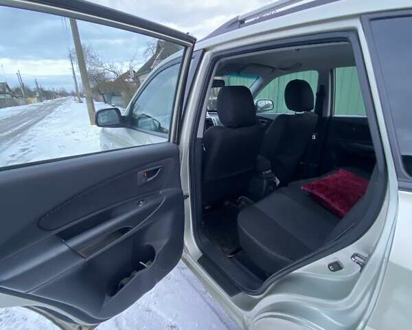 Серый Хендай Туксон, объемом двигателя 2 л и пробегом 213 тыс. км за 7999 $, фото 4 на Automoto.ua