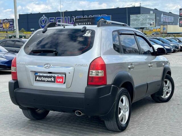 Хендай Туксон 2007 в Львове на Automoto.ua Серый Хендай Туксон, объемом двигателя 2 л и пробегом 255 тыс. км за 6590 $, фото 8 на Automoto.ua