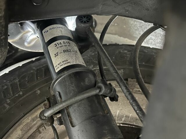 Сірий Хендай Туксон, об'ємом двигуна 2 л та пробігом 170 тис. км за 8700 $, фото 21 на Automoto.ua