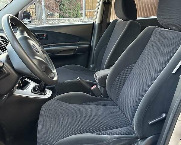 Хендай Туксон 2007 в Бережанах на Automoto.ua Серый Хендай Туксон, объемом двигателя 2 л и пробегом 172 тыс. км за 7400 $, фото 32 на Automoto.ua