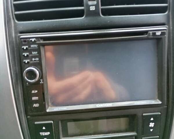 Серый Хендай Туксон, объемом двигателя 2 л и пробегом 169 тыс. км за 6999 $, фото 5 на Automoto.ua