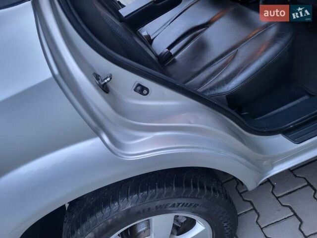 Серый Хендай Туксон, объемом двигателя 2 л и пробегом 240 тыс. км за 8300 $, фото 130 на Automoto.ua