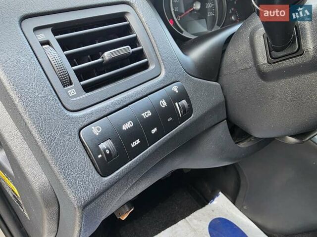 Хендай Туксон 2007 в Луцке на Automoto.ua Серый Хендай Туксон, объемом двигателя 1.98 л и пробегом 120 тыс. км за 7799 $, фото 21 на Automoto.ua