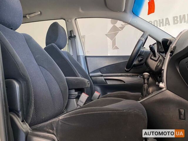 Сірий Хендай Туксон, об'ємом двигуна 2 л та пробігом 259 тис. км за 7700 $, фото 8 на Automoto.ua