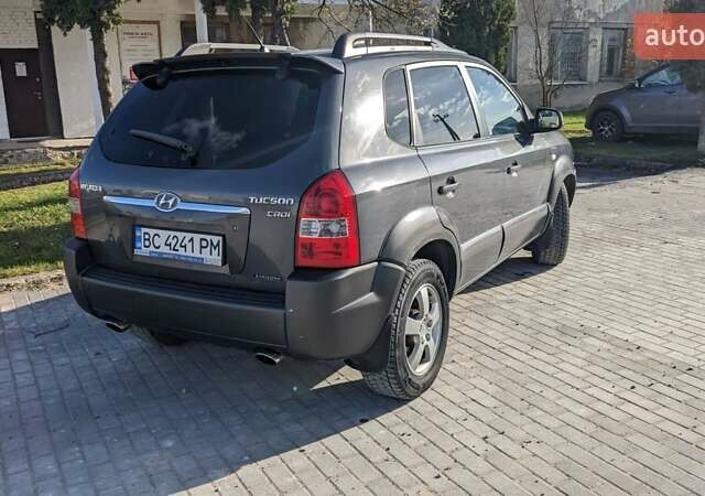 Хендай Туксон 2007 у Івано-Франківську на Automoto.ua Сірий Хендай Туксон, об'ємом двигуна 2 л та пробігом 260 тис. км за 7950 $, фото 5 на Automoto.ua