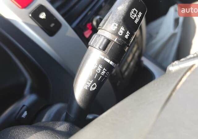 Серый Хендай Туксон, объемом двигателя 2 л и пробегом 185 тыс. км за 7999 $, фото 40 на Automoto.ua