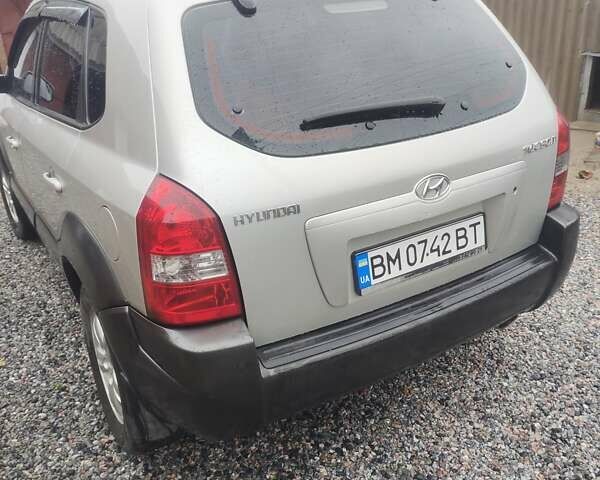 Хендай Туксон 2007 в Тростянец на Automoto.ua Серый Хендай Туксон, объемом двигателя 1.98 л и пробегом 153 тыс. км за 8200 $, фото 2 на Automoto.ua