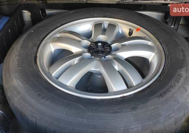 Серый Хендай Туксон, объемом двигателя 2 л и пробегом 185 тыс. км за 7999 $, фото 45 на Automoto.ua