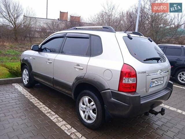 Сірий Хендай Туксон, об'ємом двигуна 1.98 л та пробігом 157 тис. км за 7800 $, фото 8 на Automoto.ua