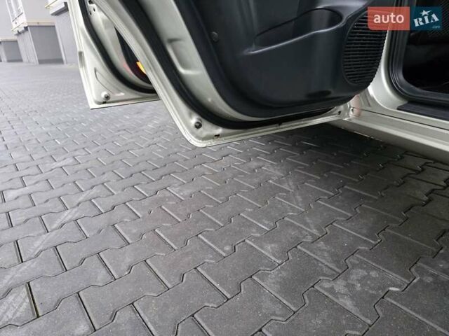 Серый Хендай Туксон, объемом двигателя 2 л и пробегом 231 тыс. км за 7999 $, фото 38 на Automoto.ua