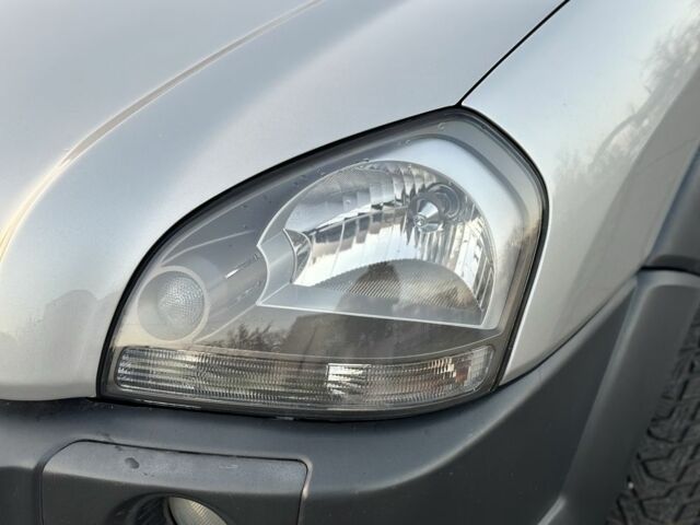 Серый Хендай Туксон, объемом двигателя 2 л и пробегом 167 тыс. км за 7299 $, фото 23 на Automoto.ua