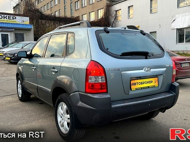 Сірий Хендай Туксон, об'ємом двигуна 2 л та пробігом 281 тис. км за 7200 $, фото 3 на Automoto.ua