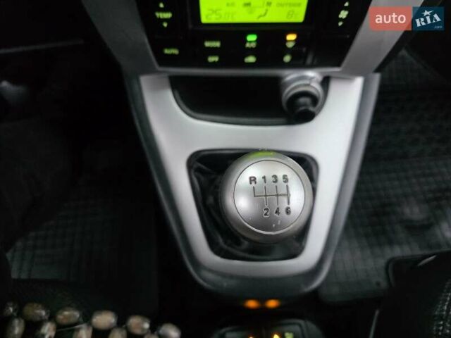 Серый Хендай Туксон, объемом двигателя 2 л и пробегом 231 тыс. км за 7999 $, фото 23 на Automoto.ua