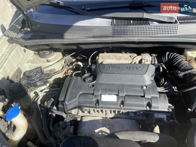 Сірий Хендай Туксон, об'ємом двигуна 1.98 л та пробігом 255 тис. км за 7350 $, фото 24 на Automoto.ua