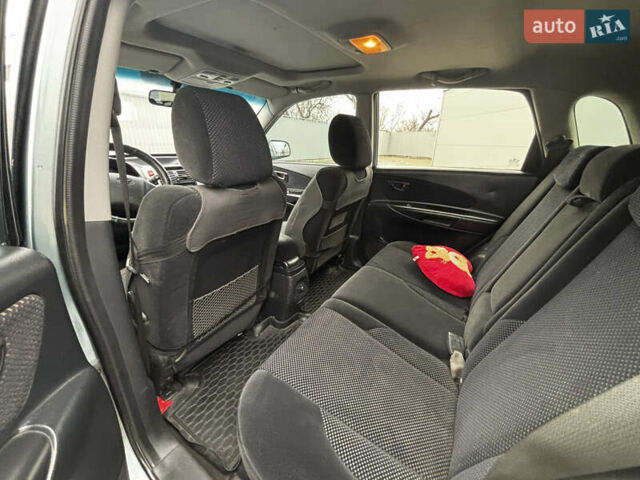 Сірий Хендай Туксон, об'ємом двигуна 2 л та пробігом 255 тис. км за 7600 $, фото 16 на Automoto.ua