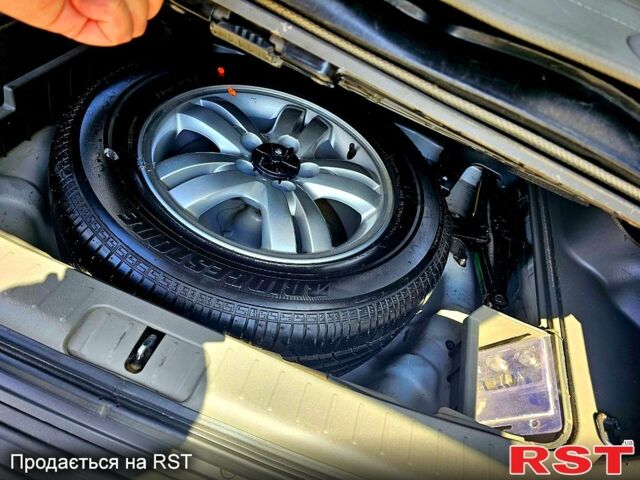 Серый Хендай Туксон, объемом двигателя 2 л и пробегом 186 тыс. км за 8700 $, фото 4 на Automoto.ua