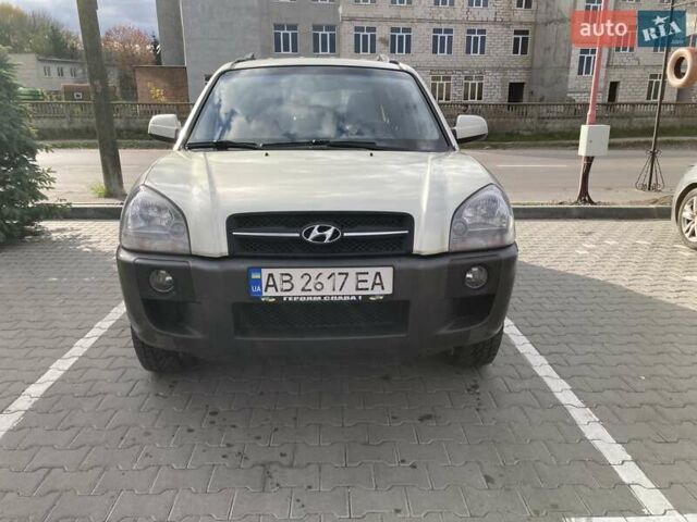 Хендай Туксон 2007 в Виннице на Automoto.ua Серый Хендай Туксон, объемом двигателя 2 л и пробегом 143 тыс. км за 7500 $, фото 8 на Automoto.ua