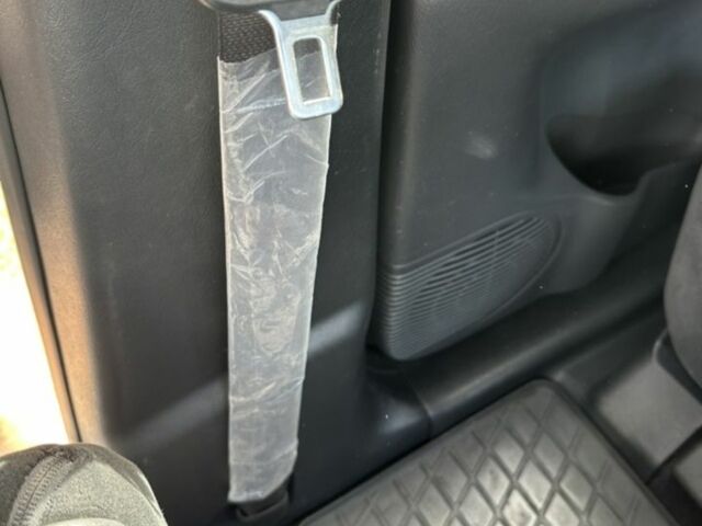 Серый Хендай Туксон, объемом двигателя 2 л и пробегом 110 тыс. км за 11900 $, фото 13 на Automoto.ua