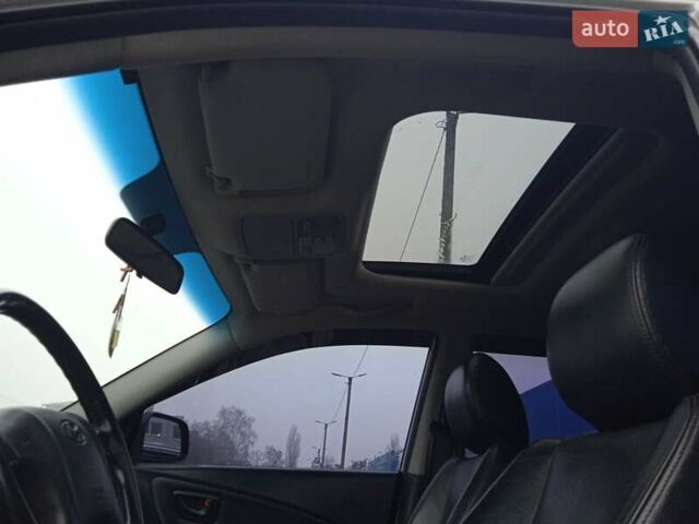 Сірий Хендай Туксон, об'ємом двигуна 1.98 л та пробігом 157 тис. км за 7800 $, фото 33 на Automoto.ua