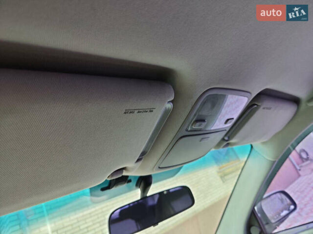 Серый Хендай Туксон, объемом двигателя 2 л и пробегом 217 тыс. км за 9800 $, фото 5 на Automoto.ua
