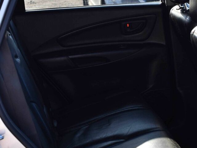 Хендай Туксон 2007 в Кривом Роге на Automoto.ua Серый Хендай Туксон, объемом двигателя 2 л и пробегом 335 тыс. км за 7950 $, фото 18 на Automoto.ua