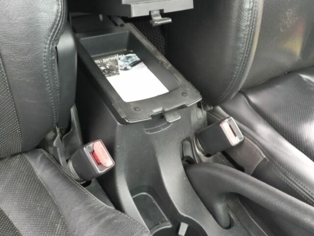 Сірий Хендай Туксон, об'ємом двигуна 2 л та пробігом 267 тис. км за 8300 $, фото 15 на Automoto.ua