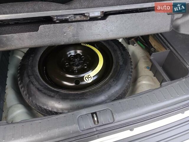 Сірий Хендай Туксон, об'ємом двигуна 1.98 л та пробігом 225 тис. км за 6999 $, фото 17 на Automoto.ua